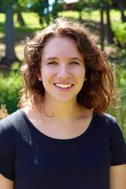 Kristen Gunn's Instagram, Twitter & Facebook