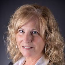 Patty Hess's Instagram, Twitter & Facebook