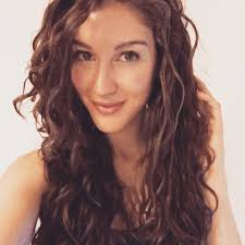 12 tips to diffuse curly hair without the frizz. Loose Wavy Curls Naturally Curly Hair Medium Long Hair Curly Hair Styles Naturally Loose Wavy Curls