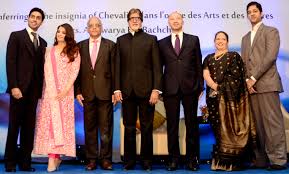 Finally Aishwarya Rai Bachchan Shows Off Her Daughter Aaradhya To The World As She Receives The Award Of Knight Of The Order Of Arts And Letters By The French Government Sujata Reportedly, he was suffering from lymphoma cancer which had spread to his brain.