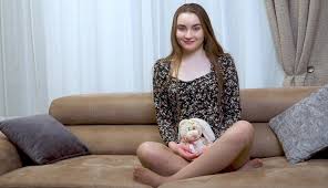 Lola Kicsapongo - Solo | Porntrex.com best HD and 4k...