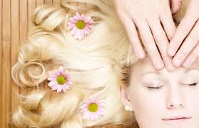 How To Naturally Make Hair Blonder Overnight Ehow Uk Lighten Hair Naturally How To Lighten Hair Overnight Hair Mask