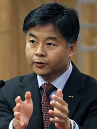 Judge temporarily blocks Calif. gay therapy law