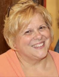 Ashley Mast's Instagram, Twitter & Facebook