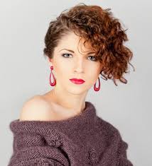 Tousling it at the top provides some height just where you want it. Hairstyles For Girls 50 Latest Styles For Short Medium And Long Hair I Fashion Styles