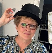 Joyce Lapp's Instagram, Twitter & Facebook