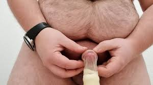 20 Loads in One Condom - Massiv Cumshot for Sabrina: German Gay Amateur Porn