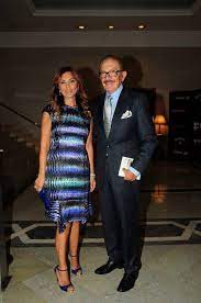 30 sandıktan 10 sandık açıldı ve eşref hamamcıoğlu oylamayı önde götürüyor. Nafaka Zengini Kadinlar Magazin Haberleri