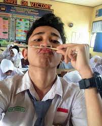 Foto omar borkan al gala pertama kali dilansir situs forum diskusi di nigeria, nairaland.com kamis (25/4/2013). Cogan Sma Orang Gambar Pasangan Lucu Fotografi Remaja