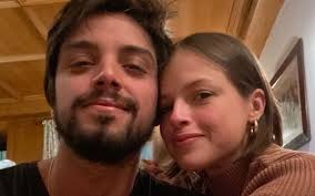 Agatha moreira (tv actress) was born on the 19th of january, 1992. Rodrigo Simas Celebrates Dating With Agatha Moreira We Don T Believe In Forever Entertainment Prime Time Zone