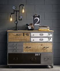 Lazare Commode A Roulettes En Manguier Et Metal H96 X L120 X P45 Cm 60 4 Kg Maisons Du Monde Muebles Estilo Industrial Lampara De Tubo Muebles De Comedor