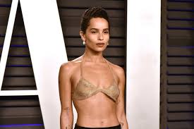 Zoë Kravitz Wore a $24,000 18-Karat-Gold Bra Top to the Oscars  After-Parties | Glamour