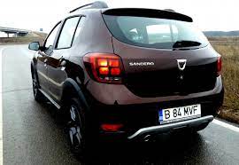 Com a sua silhueta robusta, a dianteira reformulada e realçada pela nova assinatura da marca em forma de y com faróis led, o novo sandero revela o seu design totalmente renovado. Test Drive Cu Noua Dacia Sandero Stepway Facelift 1 5 Dci 90 Cp Cutie Robotizata Easy R 2018 Autolatest
