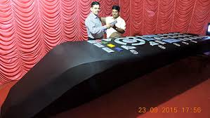 With lg magic remotes, you can control your entertainment by simply clicking, scrolling or by using the unique lg voice mate™ speech recognition technology.* Video Indian Brothers Build 14 Ft Tv Remote Control And Prove It Actually Works Guinness World Records