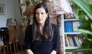 Nici pe romani, in general. Cum Arata Casa In Care Clotilde Armand Isi Creste Cei Patru Copii Frantuzoaica Locuieste Intr O Vila Cocheta Din Sectorul In Care A Candidat Stirile Kanal D