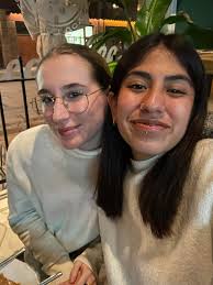 Hello everyone, We are Julia (21, from Poland) and Bori (22, from Hungary) 