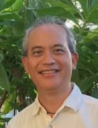 Lenora Stone's Instagram, Twitter & Facebook