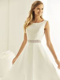 Zahlreiche stars präsentieren sich auf dem roten teppich in attraktiven outfits, um bei den zuschauern auf zuneigung zu stoßen. Kurze Brautkleider Sabines Brautmode