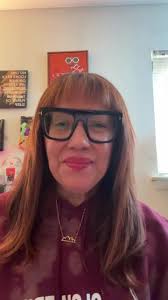 Community Member Shout-out : Suki (Etsuko) Tsujimoto is a New York-based  make-up artist with a background in fashion styling. Drawing significant  influence from her dual upbringing in New York and Japan, Suki