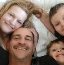 93 3.0 automatic. How many miles per tank of gas??? 31" tires 4.10 stock