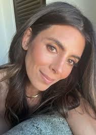 Betty Irizarry's Instagram, Twitter & Facebook