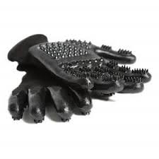They are ideal for all coat types and quickly freshen up the coat as they cover a large surface. 10 Best Cat Brushes Deshedding Tools In 2021 We Re All About Cats