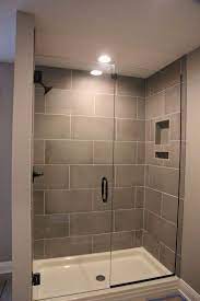Will you have both a shower and a bathtub? Genial Auge Ansprechend Wie Man Ein Badezimmer Umgestaltet Master Bathroom Showe Bathroom Remodel Shower Master Bathroom Shower Farmhouse Master Bathroom