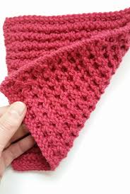 Then knit 5 rows of knit stitch and on the 6 row work a popcorn stitch row. Stitchology 9 Popcorn Stitch Kb Looms Blog