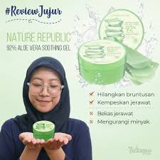 Bu durumda aloe vera bakımı, solan aloe vera çiçeğinin canlandırılması konusu öne çıkıyor. Reviewjujur Nature Republic 92 Aloe Vera Soothing Gel Untuk Kulit Berminyak Yukepo Com