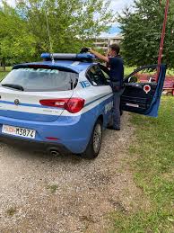 309/1990 e dunque gli illeciti penali in materia di stupefacenti. Pluripregiudicato Latitante Per Reati In Materia Di Stupefacenti La Polizia Di Stato Lo Rintraccia A Parma E Lo Conduce In Carcere