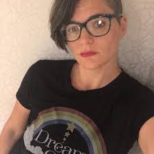 Betty Huth's Instagram, Twitter & Facebook