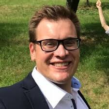 Christopher Kowalewski's Instagram, Twitter & Facebook