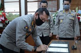 Sebab, pinangki merupakan penegak hukum dan menjabat kepala subbagian perencanaan jaksa agung muda pembinaan ketika terlibat. Bareskrim Polri Periksa Jaksa Pinangki Besok