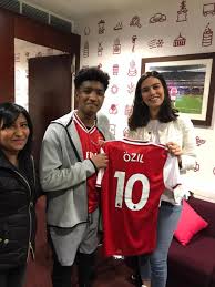 'i was scared about my wife, i was scared. Mesut Ozil Invited Seriously Ill Teenager To Arsenal Vip Box In Heartwarming Gesture