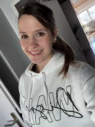 its not bad girl. and ur so prettyy 💗💗