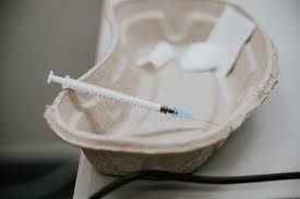 Criticism of the astrazeneca vaccine focuses on three main issues. Vacina Da Astrazeneca Contra Covid Como A Eficacia E A Seguranca Das Vacinas Sao Avaliadas Apos A Aprovacao Veja Saude