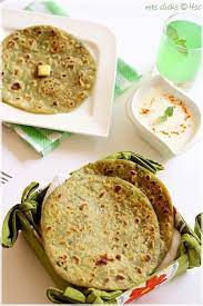 Chapati A Local Food In Uganda It Is Similar To The Roti Flatbread Served In Pakistan And India Africanfood Ugandan Food African Food Food