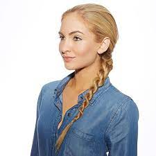 The Easiest Airport Hairstyle Ever The Zoe Report Summer Hairstyles Hairstyle Hairstyle Look