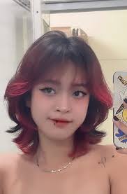 Mây không cần quà, cũng chả cần hoa Chỉ muốn chúc Bản Thân luôn xinh đẹp 🖤