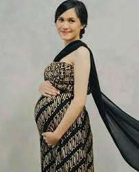 Check spelling or type a new query. Ibu Hamil Pakai Kemben Kain Gadis Cantik Berkain Batik Facebook
