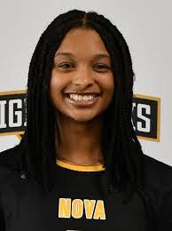 Candace Broadnax's Instagram, Twitter & Facebook