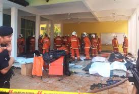 Sebagai solidariti, saya buatkan page ini lama dahulu tragedi pondok pakya hangus. Astro Awani On Twitter Awaninews Hariini8 Tragedi Pondok Pak Ya Dan Empat Lagi Kebakaran Pusat Tahfiz Https T Co Rpgasxsrtx