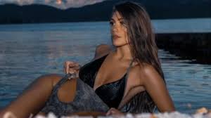 Lo shop online da oggi e' mix&match. Produzione E Vendita Costumi Da Bagno Bikini Abiti Da Mare E Spiaggia Ella By Fiorella