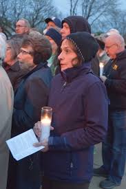 The Catholic Post 100 In Bloomington Take Part In A National Prayerful Protest Of Planned Parenthood The Catholic Post