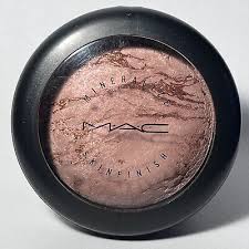 New MAC *LIGHT FLUSH* Mineralize Skinfinish ~N COLLECTION~ RARE, Limited  Edition