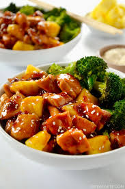 Skip The Dinner Stress And Mess With A Family Favorite Recipe For Sheet Pan Pineapple Chicken And B Pineapple Chicken Broccoli Recipes Family Favorite Meals