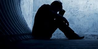 Depresi adalah gangguan psikologis dengan gejala utama suasana hati yang murung, cenderung menyalahkan diri sendiri sehingga penderita tidak bahagia. Depresi Adalah Pengertian Jenis Gejala Dan Penyebab Depresi