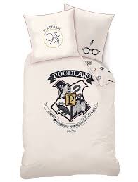 Parure De Lit 1 Personne Harry Potter Linge De Lit Ecru Kiabi 35 00 Parure Housse De Couette Parure De Lit Housse De Couette