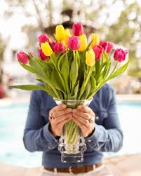 With millions of different types, colours, and families of flowers. 1 800 Flowers Com On Twitter There Are Over 400 000 Types Of Flowering Plants So There Is Sure To Be A Flower That Speaks To Your Unique Personality See Our List Of Most Popular Flower