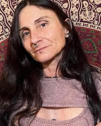 Carl Dearth's Instagram, Twitter & Facebook